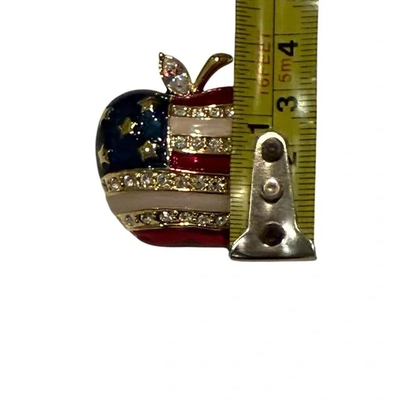 GE Wlind Signed Enamel American Flag Apple Brooch Pin With Rhinestones Vintage - Picture 9 of 14